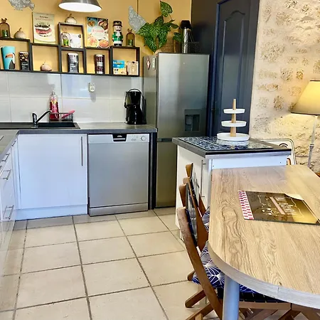 Hébergement de vacances Le Cocon Boheme - Maison Climatisée Au Cœur De - Parking - Piscine Chauffée - Et Massages *