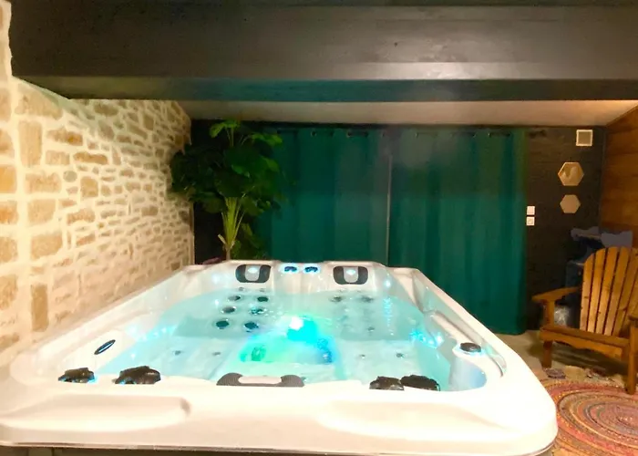 Hébergement de vacances Le Cocon Boheme - De Charme Au Coeur De - Cite Medievale A 5 Minutes A Pied - Petits Dejeuners Et Linge Inclus - Et Massages En Option - Piscine De Saison Sarlat